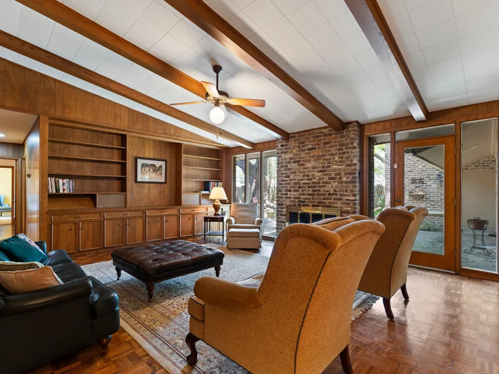 2721 Oak Drive Bay City, TX 77414