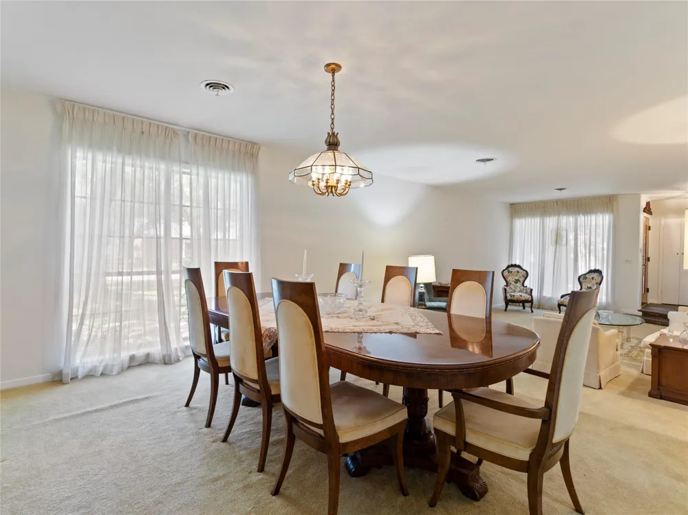 2721 Oak Drive Bay City, TX 77414