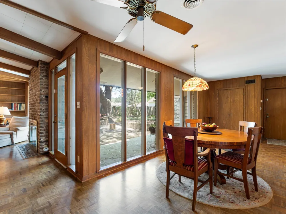 2721 Oak Drive Bay City, TX 77414