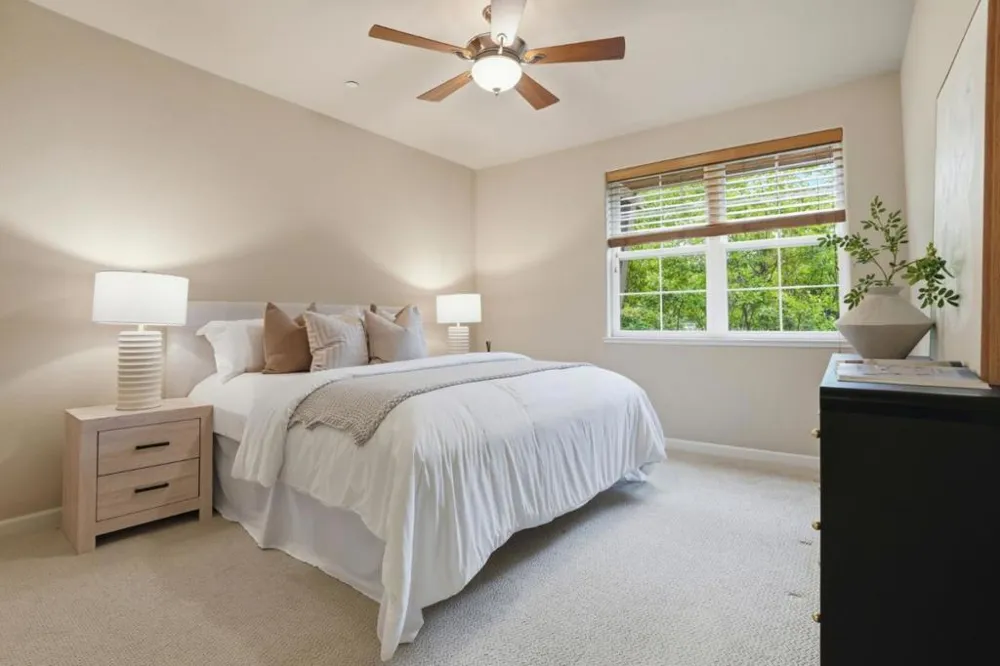 4388 El Camino Real #309 Los Altos, CA 94022