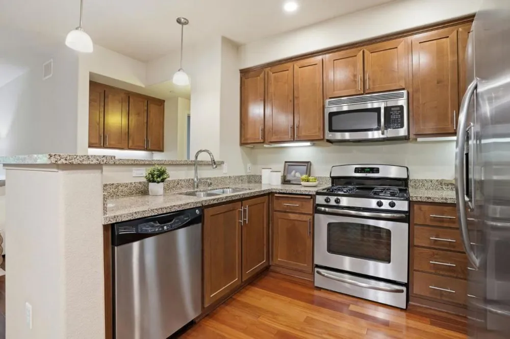 4388 El Camino Real #309 Los Altos, CA 94022