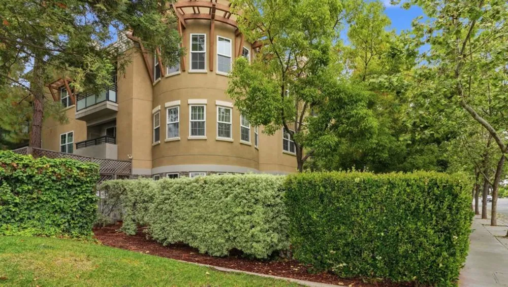 4388 El Camino Real #309 Los Altos, CA 94022