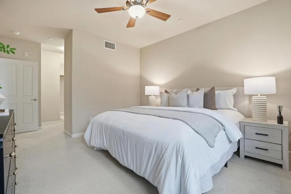 4388 El Camino Real #309 Los Altos, CA 94022