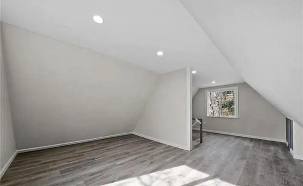 201 Hillside Spur Cedar Glen, CA 92321