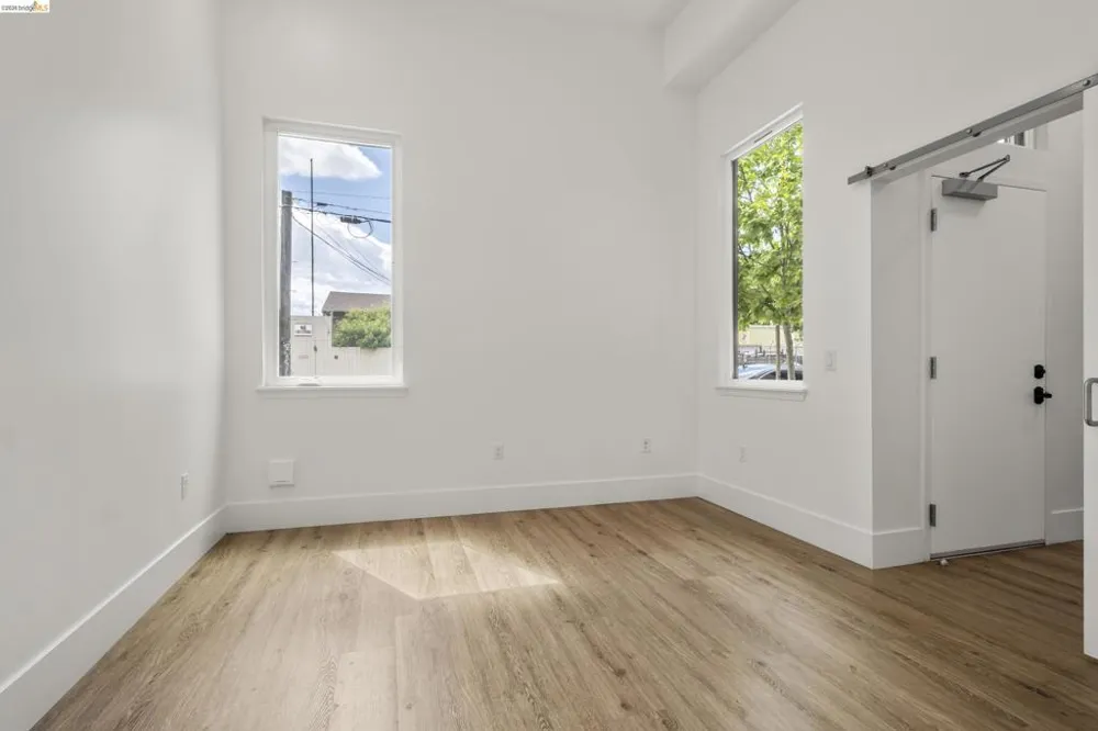 1545 32nd Street #110 Oakland, CA 94608