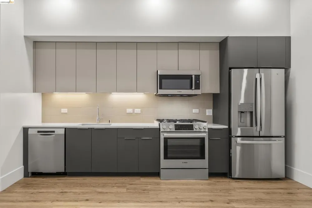 1545 32nd Street #110 Oakland, CA 94608