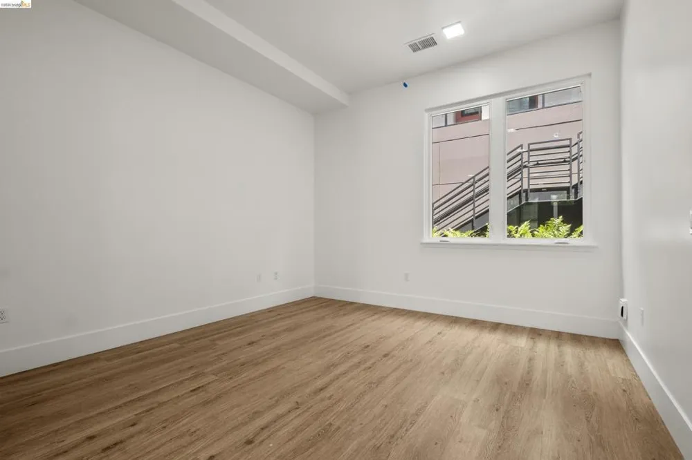 1545 32nd Street #110 Oakland, CA 94608