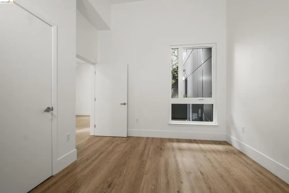1545 32nd Street #110 Oakland, CA 94608