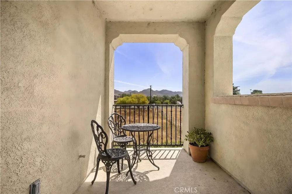 1800 E Lakeshore Drive #1601 Lake Elsinore, CA 92530