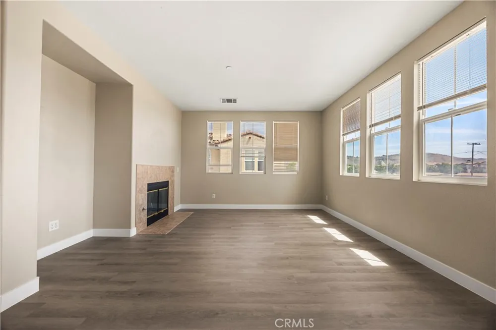 1800 E Lakeshore Drive #1601 Lake Elsinore, CA 92530