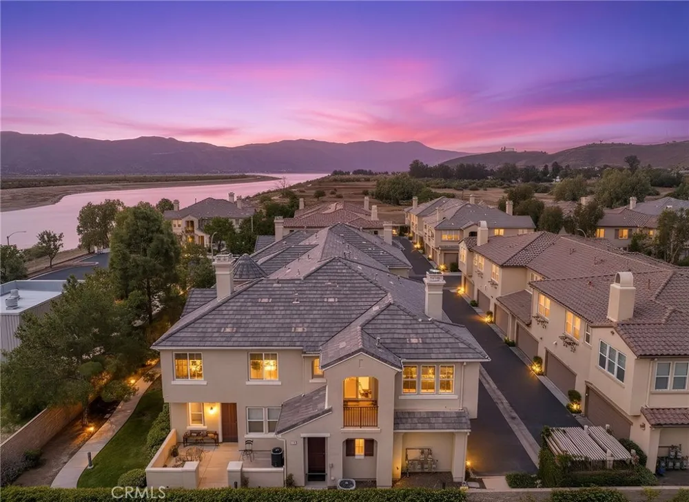 1800 E Lakeshore Drive #1601 Lake Elsinore, CA 92530