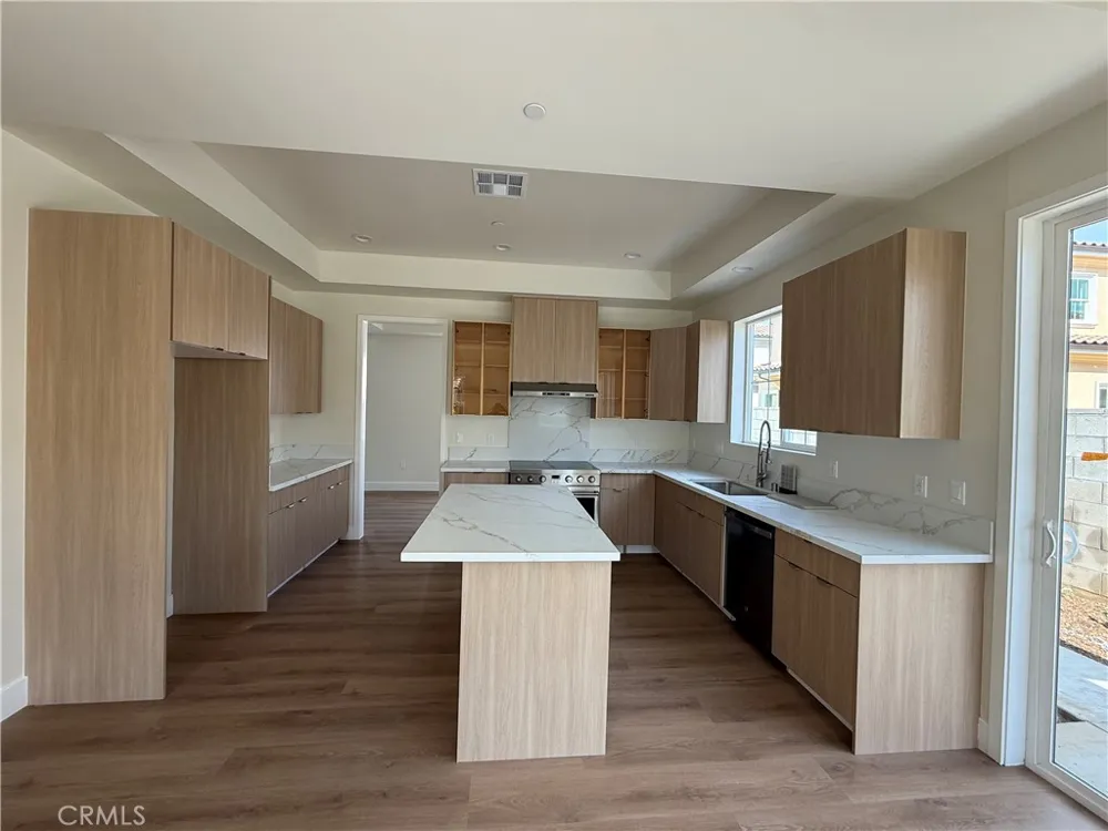 1538 Arland Rosemead, CA 91770