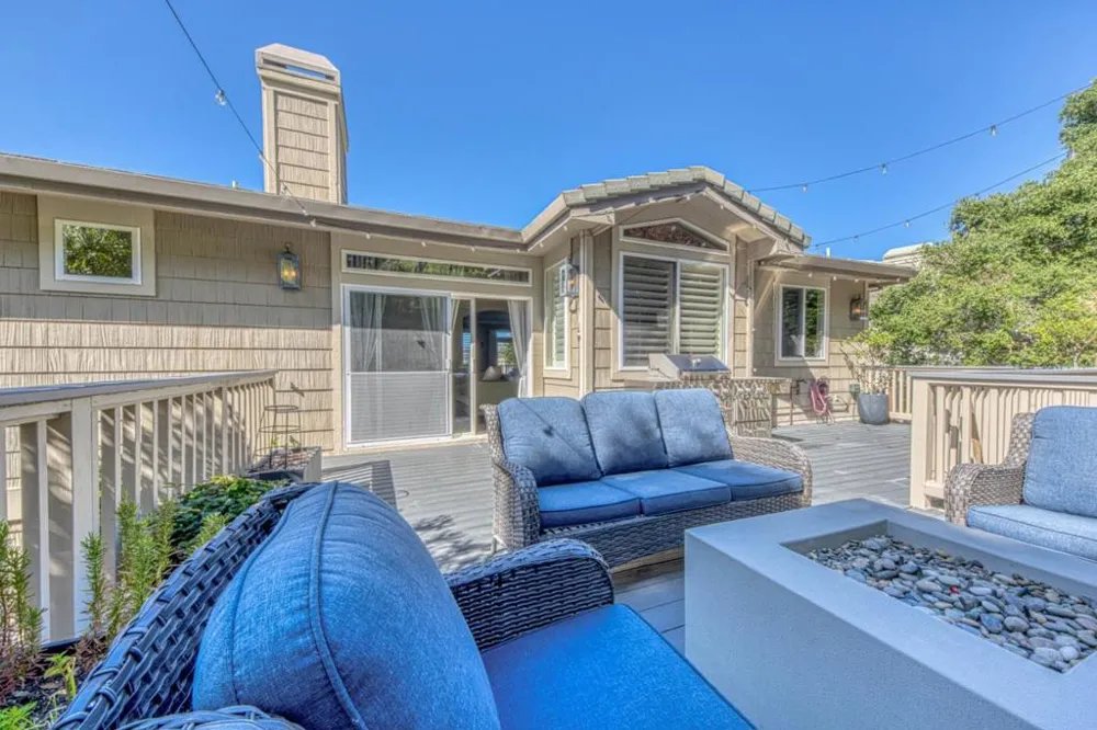 10618 Hillside Lane Carmel, CA 93923