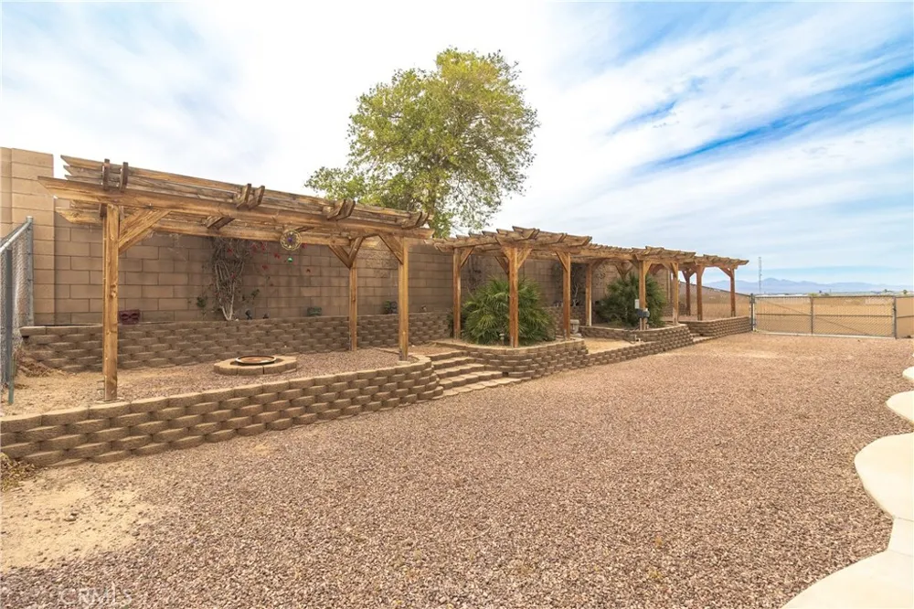 2202 Casa Del Sol Needles, CA 92363