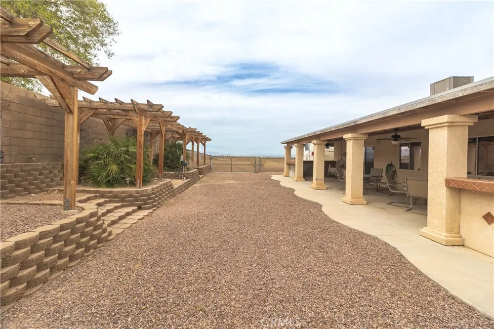 2202 Casa Del Sol Needles, CA 92363