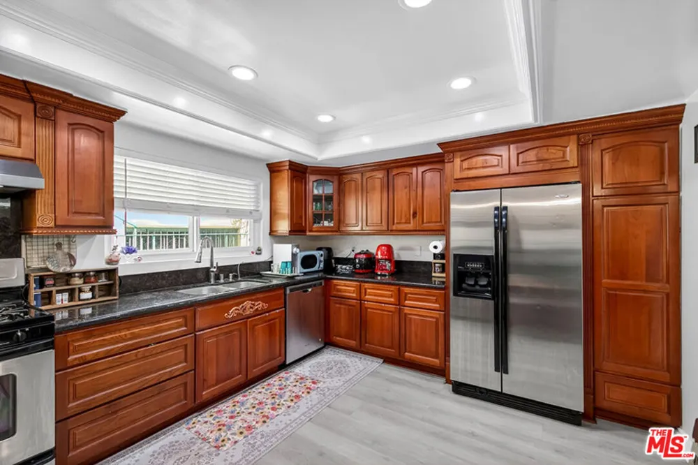 446 S St Andrews Place #2 Los Angeles, CA 90020