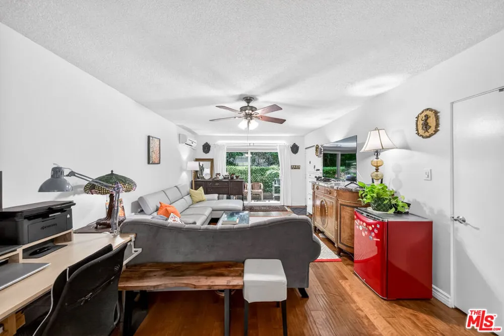 446 S St Andrews Place #2 Los Angeles, CA 90020