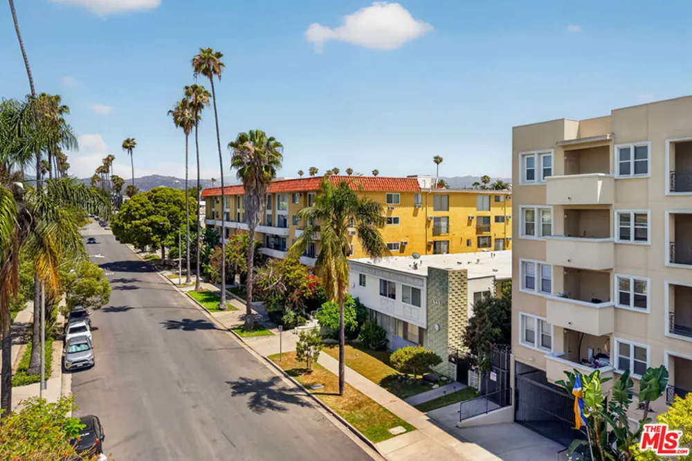 446 S St Andrews Place #2 Los Angeles, CA 90020