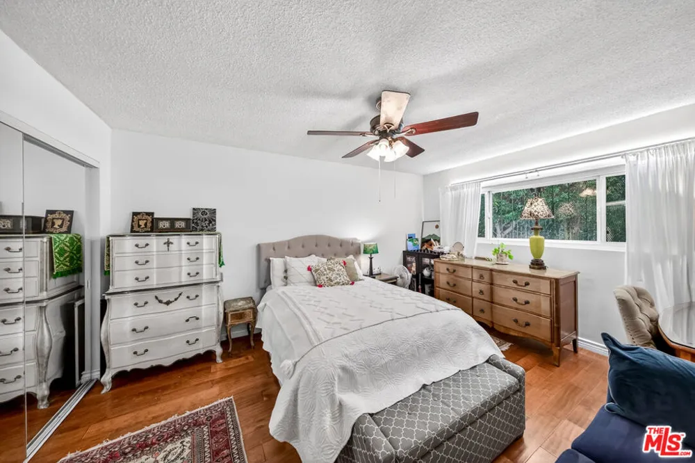 446 S St Andrews Place #2 Los Angeles, CA 90020