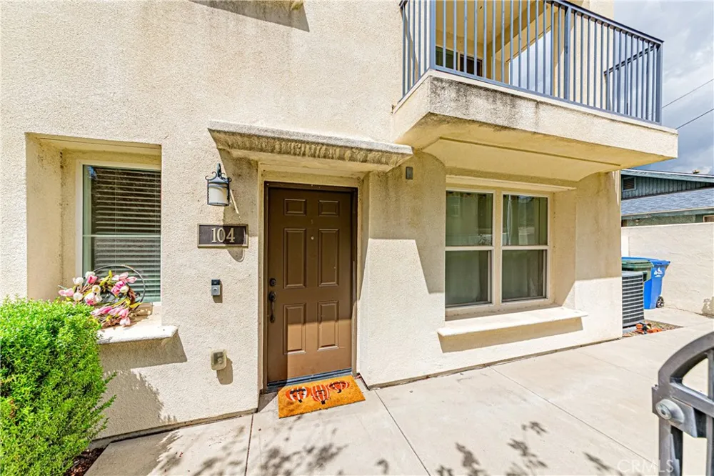 809 Dalton #104 Azusa, CA 91702