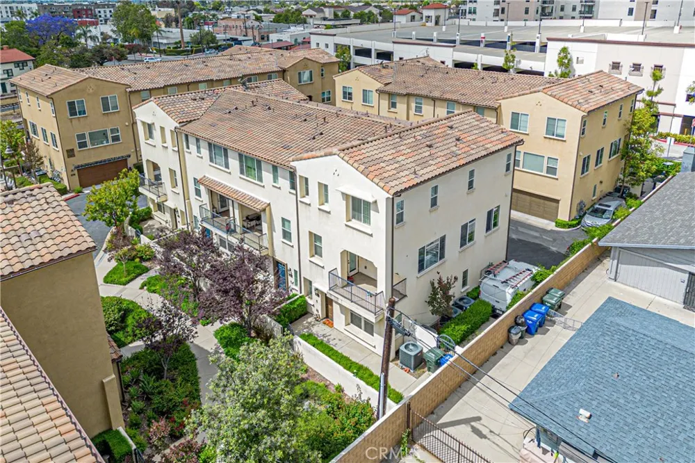 809 Dalton #104 Azusa, CA 91702