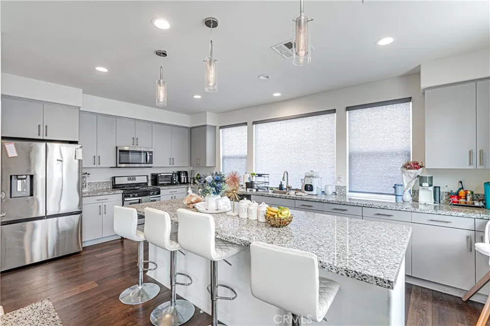809 Dalton #104 Azusa, CA 91702