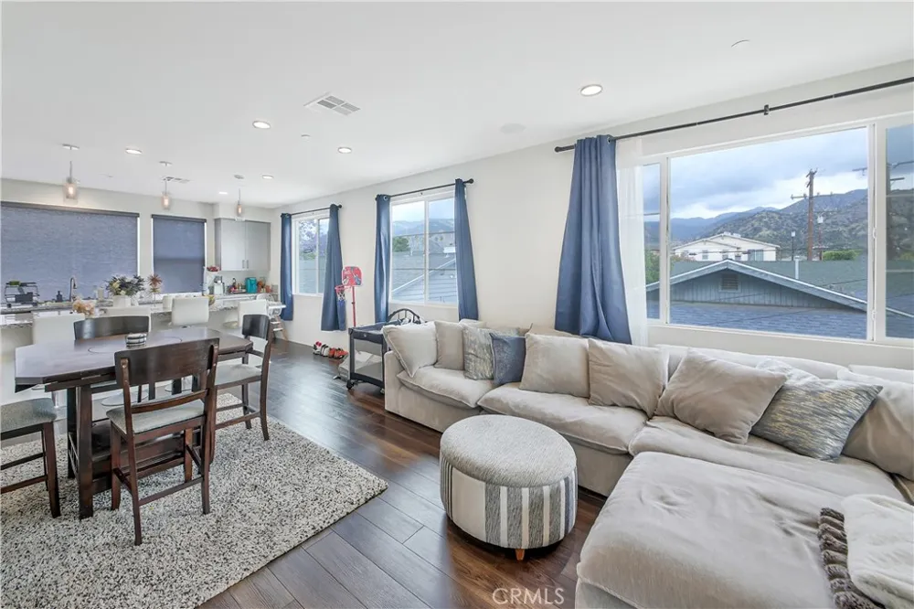 809 Dalton #104 Azusa, CA 91702