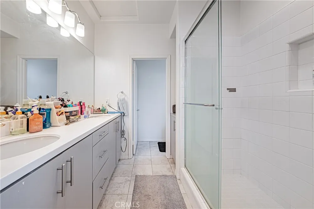 809 Dalton #104 Azusa, CA 91702