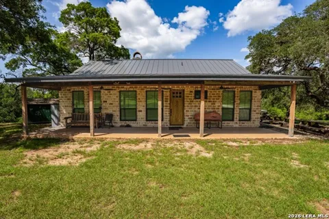 1040 Panther Hill Road