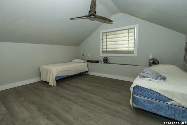 1040 Panther Hill Road Vanderpool, TX 78885