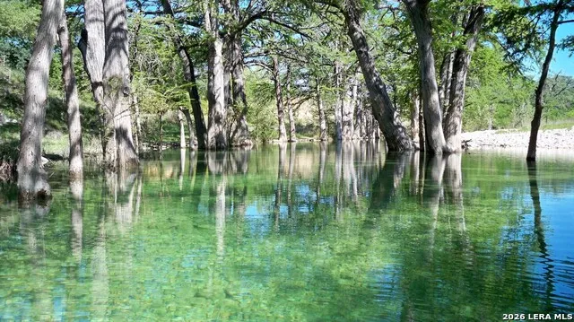 1040 Panther Hill Road Vanderpool, TX 78885