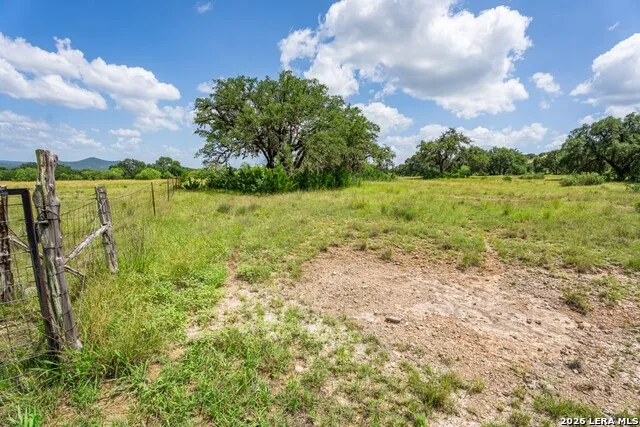 1040 Panther Hill Road Vanderpool, TX 78885