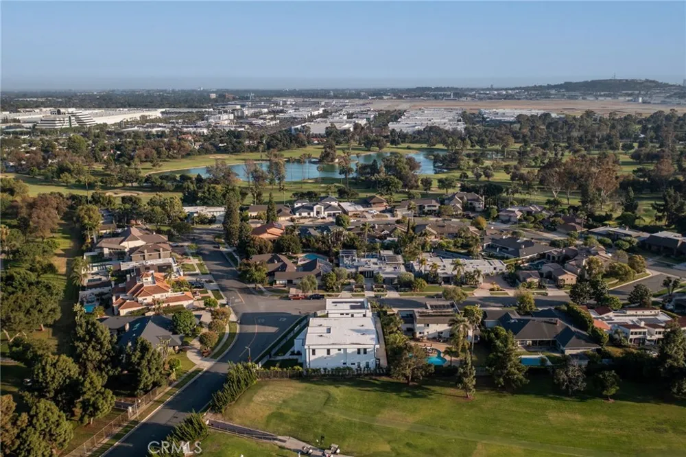 4415 Parkview Drive Lakewood, CA 90712