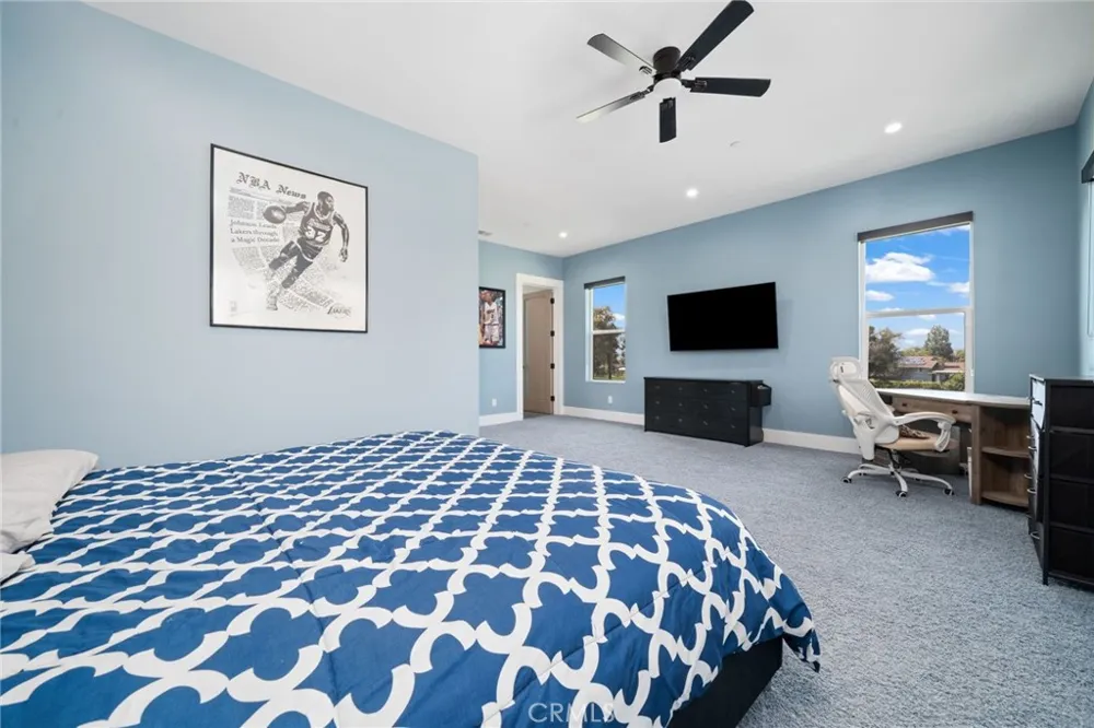 4415 Parkview Drive Lakewood, CA 90712