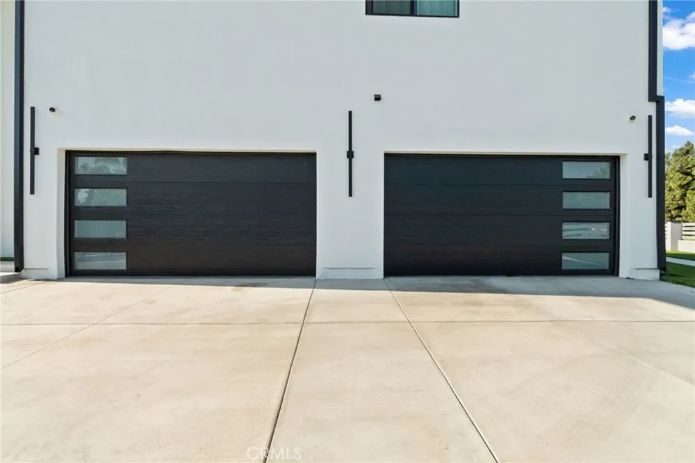 4415 Parkview Drive Lakewood, CA 90712
