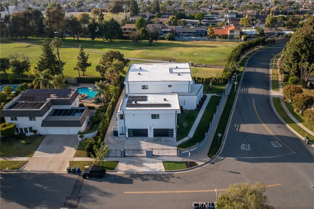 4415 Parkview Drive Lakewood, CA 90712