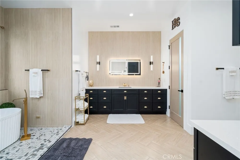 4415 Parkview Drive Lakewood, CA 90712