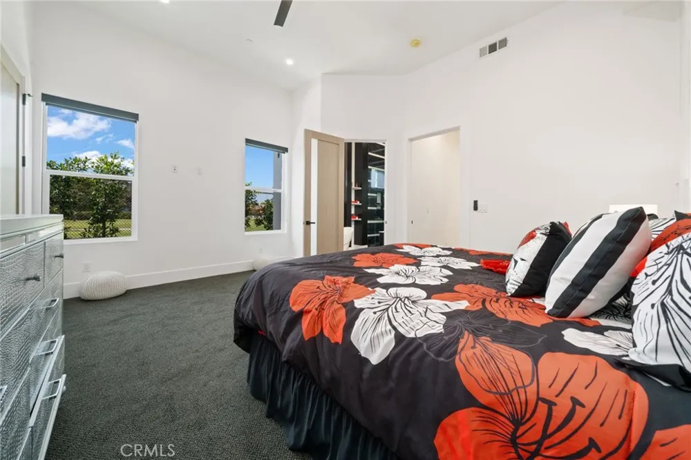 4415 Parkview Drive Lakewood, CA 90712