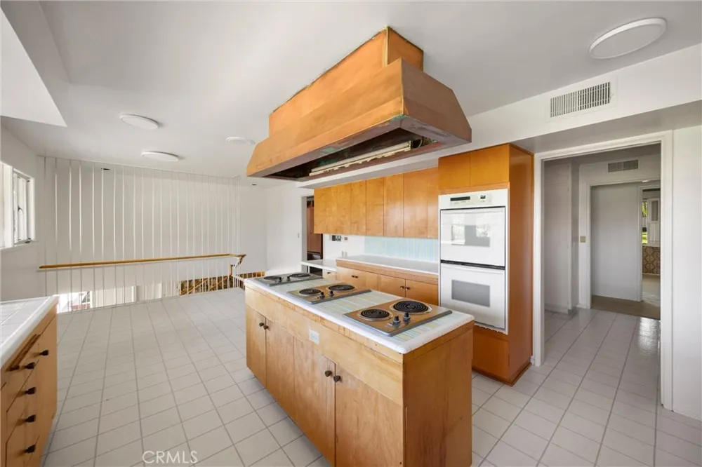 8780 Hillcrest Road Buena Park, CA 90621