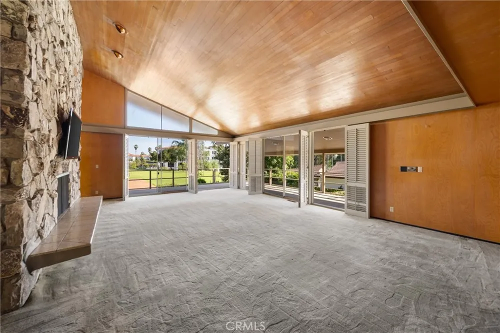 8780 Hillcrest Road Buena Park, CA 90621