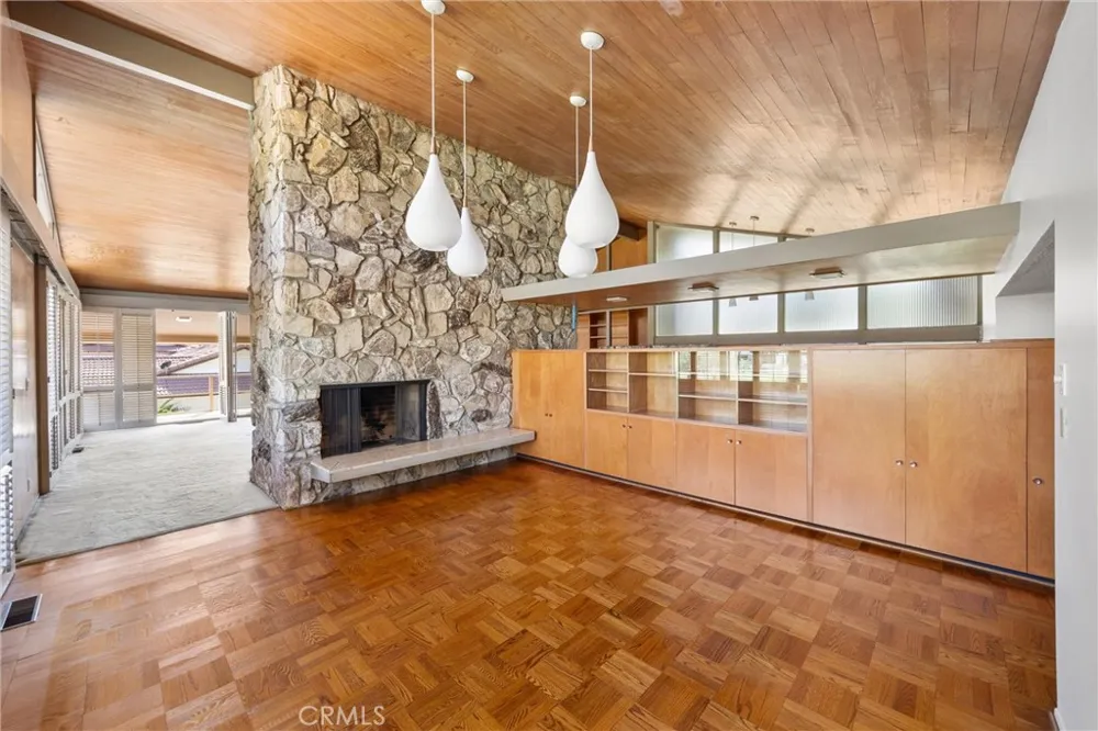 8780 Hillcrest Road Buena Park, CA 90621