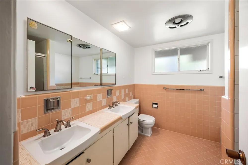 8780 Hillcrest Road Buena Park, CA 90621