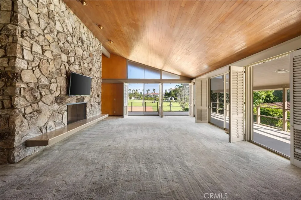8780 Hillcrest Road Buena Park, CA 90621