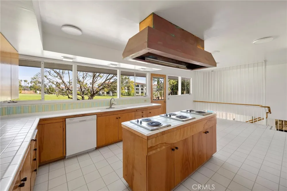 8780 Hillcrest Road Buena Park, CA 90621