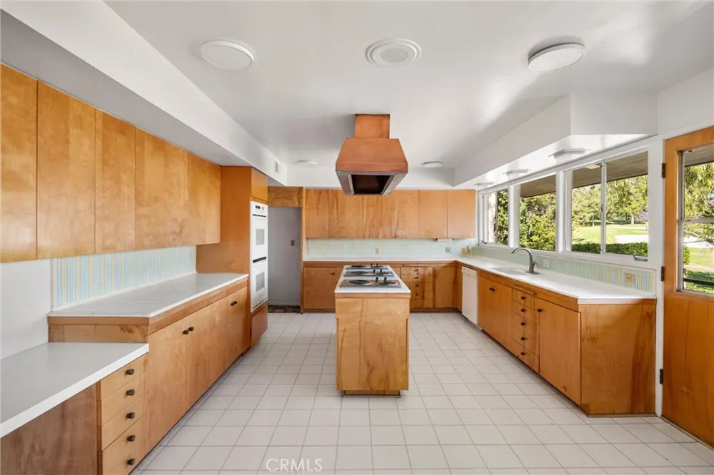 8780 Hillcrest Road Buena Park, CA 90621