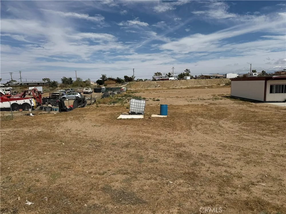 11551 Cactus Phelan, CA 92371