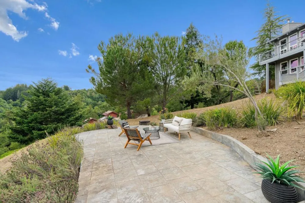 345 Eagle Road Scotts Valley, CA 95066