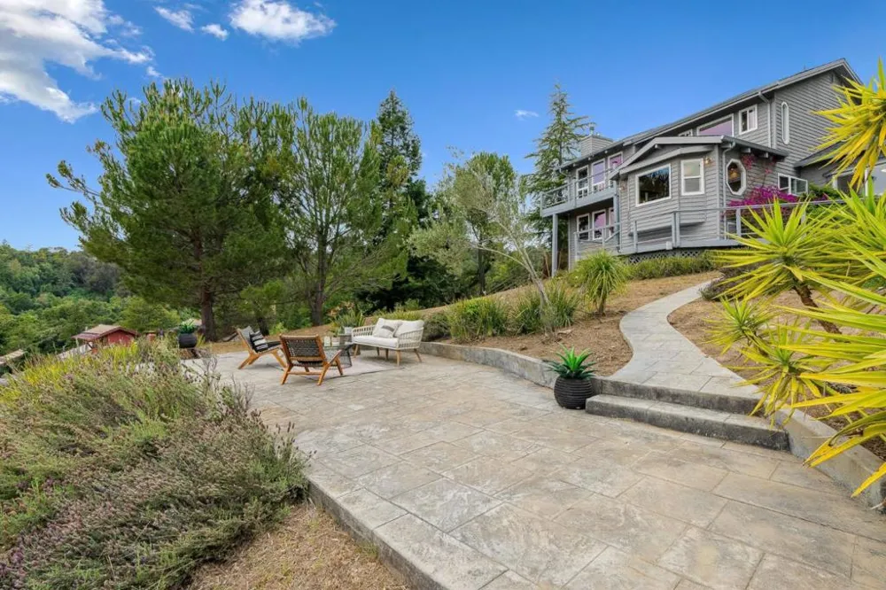 345 Eagle Road Scotts Valley, CA 95066