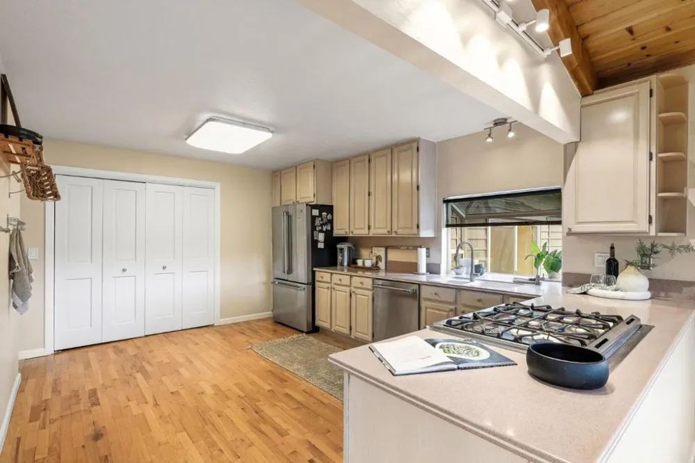 345 Eagle Road Scotts Valley, CA 95066