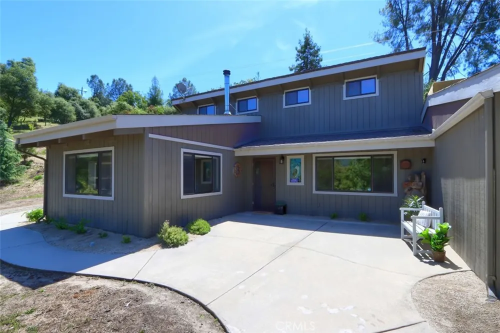 50856 Westview Court Oakhurst, CA 93644